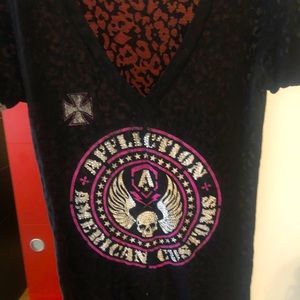 “Affliction” Womens V-Neck, black w/ pink & white T-shirt